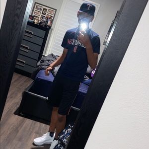 Meet your Posher, Aaron